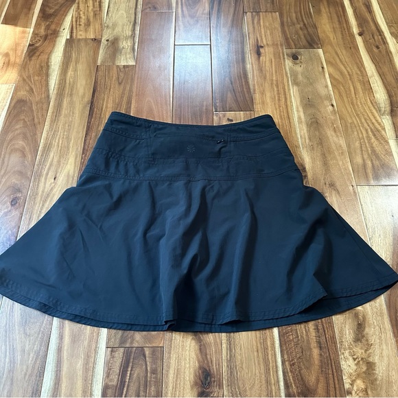 Athleta tennis skirt with built in shorts. Size 2 - Picture 5 of 8